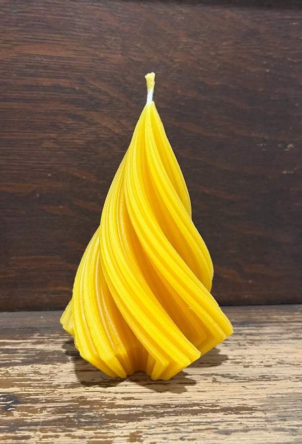 Modern Swirl Beeswax Candle