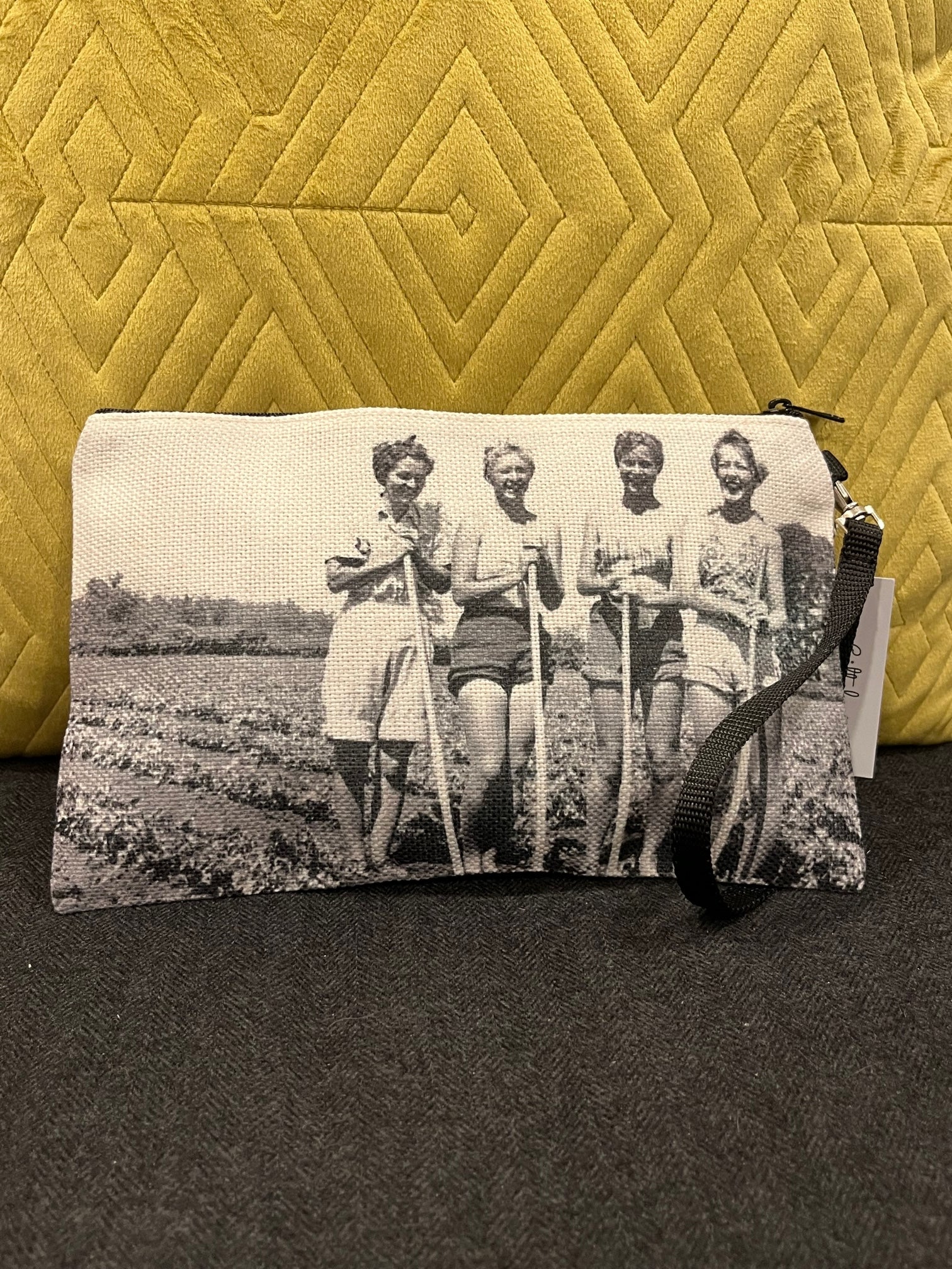 Farmerettes Accessory Bag