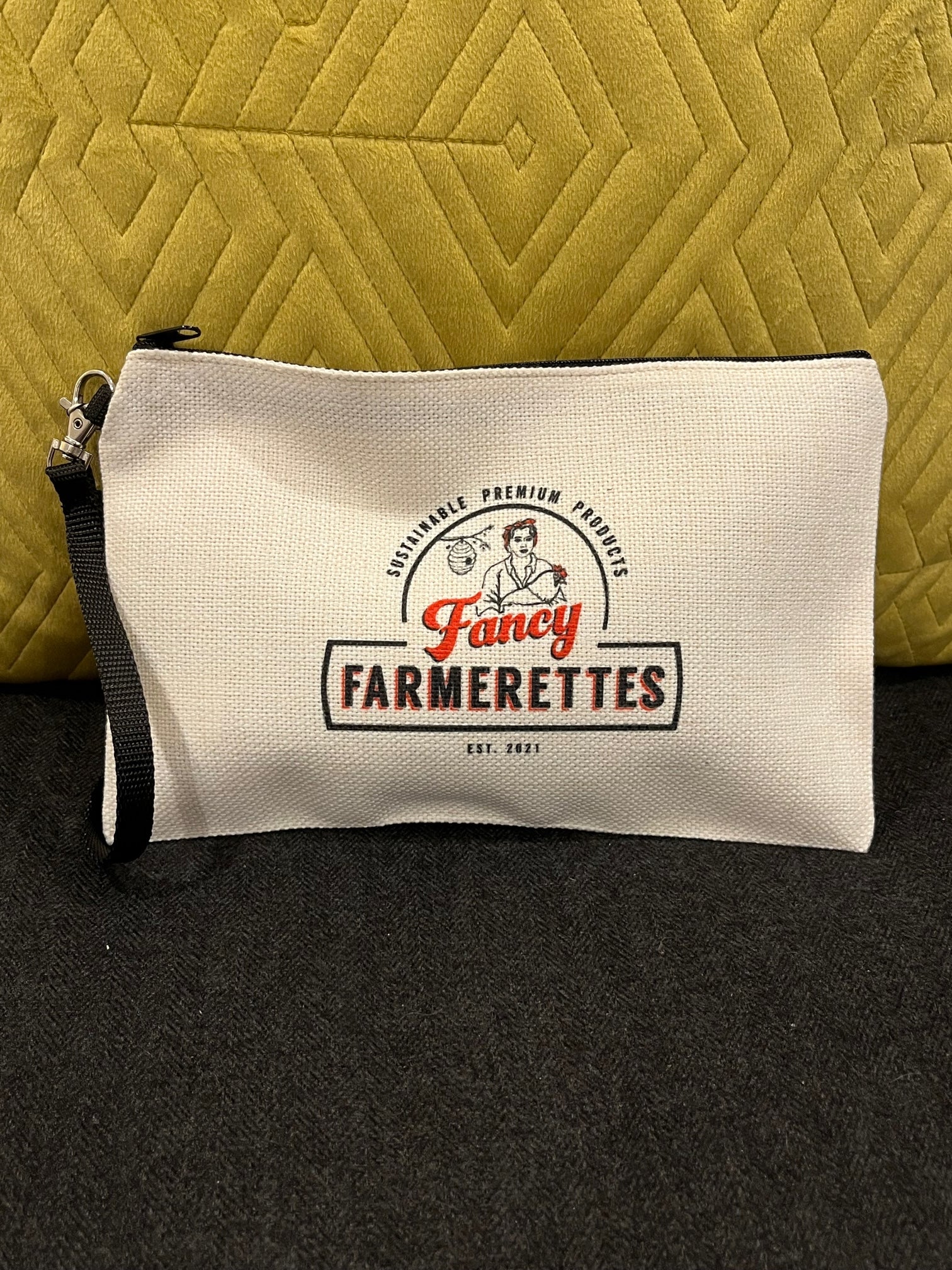 Farmerettes Accessory Bag